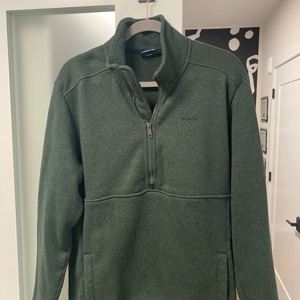 Green fleece pullover